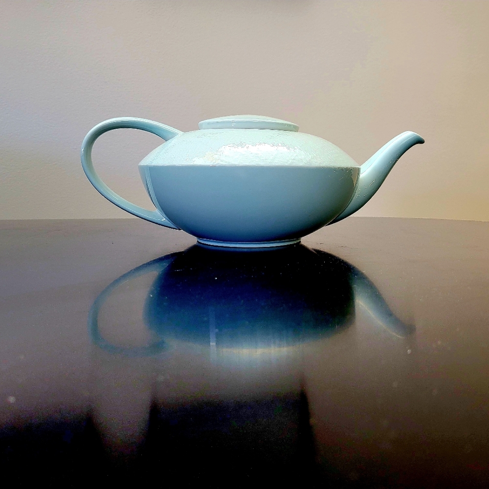 Villeroy & Boch The Noir Teapot Light Blue Teapot